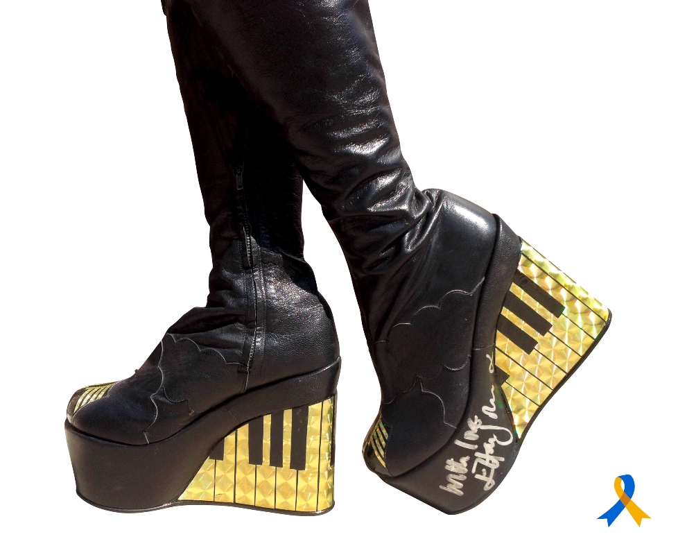 Elton John - signed boots.jpg Elton John - signed boots.jpg
